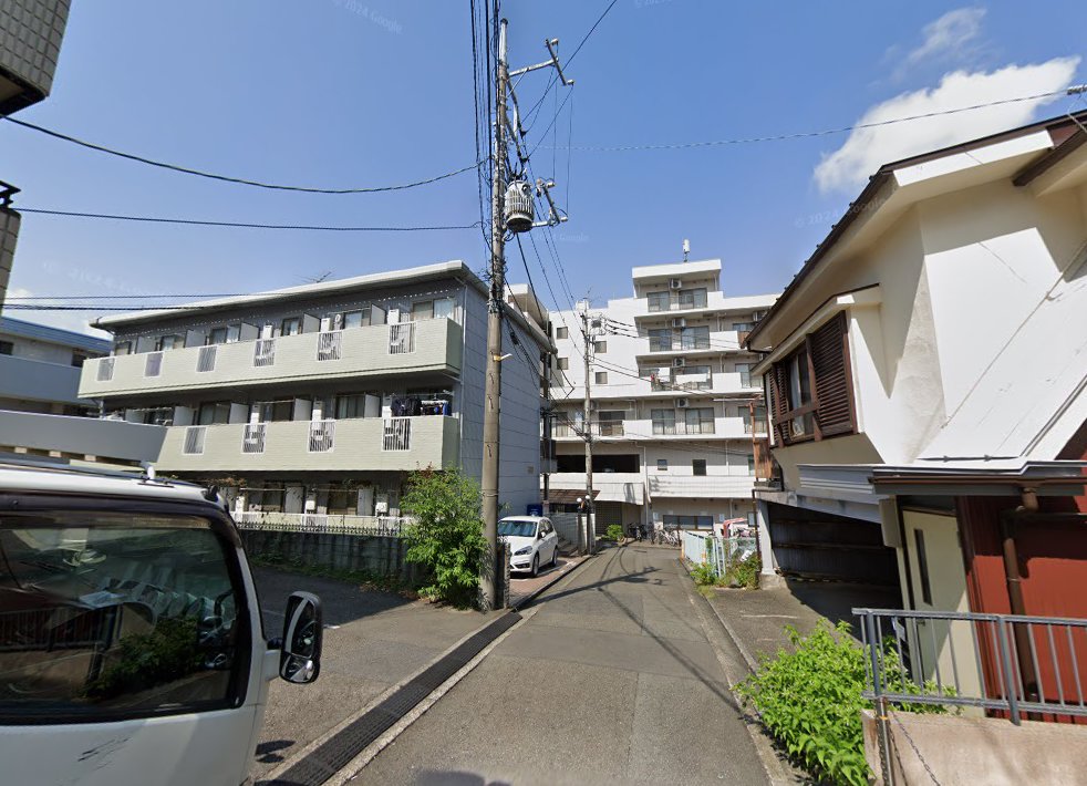 松本リラ子